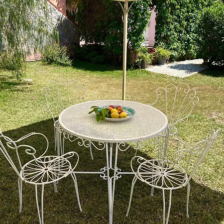 Augusta Del Sol Fontane Bianche
